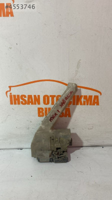 Clio sağ arka kapı kilidi