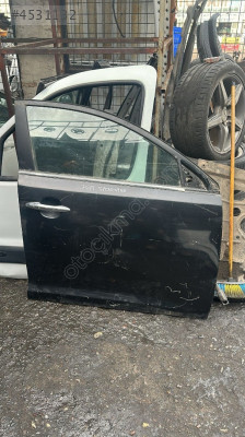 KİA SPORTAGE SAĞ ÖN KAPI KONUK OTO