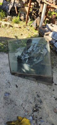 Kia sephia sağ arka kapı camı