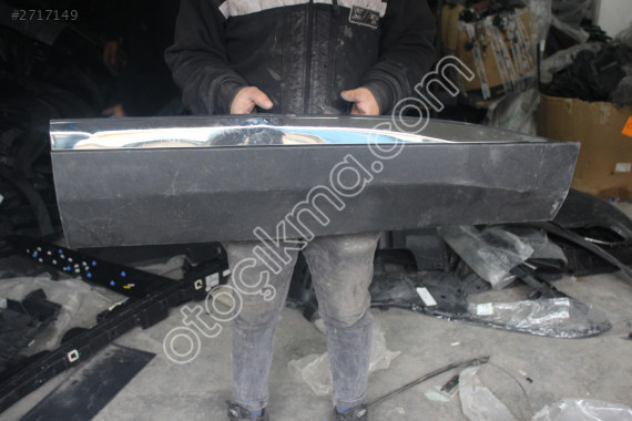 PEUGEOT 3008-5008 2016-2020 MODEL ÖN SAĞ KAPI ÇITASI 9811404077