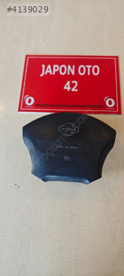 Nissan Primera airbag