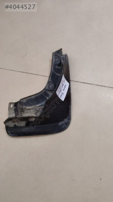 Toyota Carina 95 sağ arka orjinal paçalık