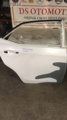 2013-2017 TOYOTA COROLLA SAĞ ARKA KAPI