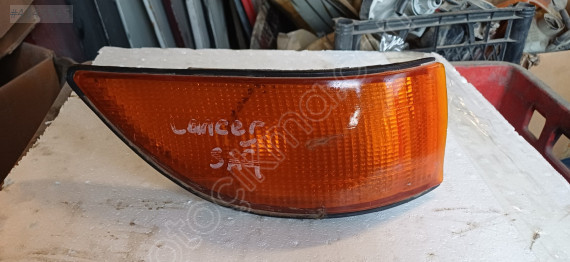 MİTSUBİSHİ LANCER SAĞ SİNYAL