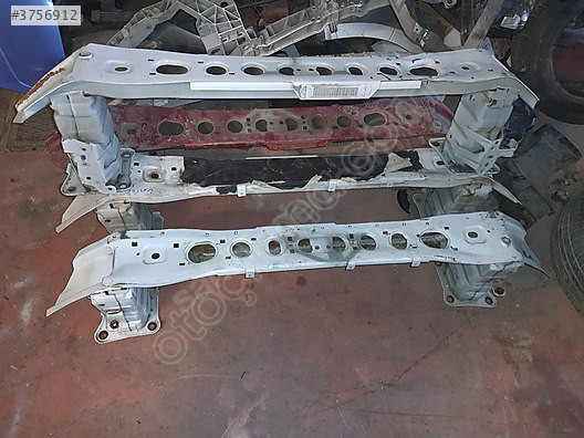 FORD FORT FOCUS FOKUS 3 3.5 ÖN TAMPON DEMİRİ