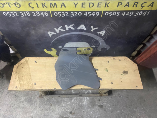 1T1863073 Caddy Orta Konsol Kaplaması Orjinal Çıkma