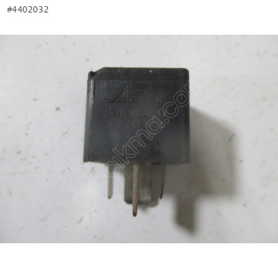 Volkswagen Audi Seat Skoda Röle 7M0951253A 95WV10K705CA