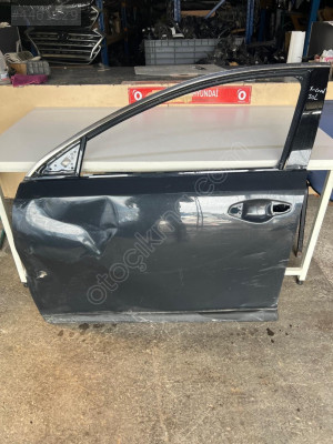 KİA X-CEED SOL ÖN KAPI ORİJİNAL ÇIKMA