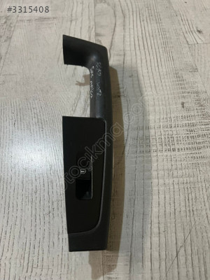 SKODA SÜPERB   SAG ARKA CAM DÜGMESİ 5J0959855