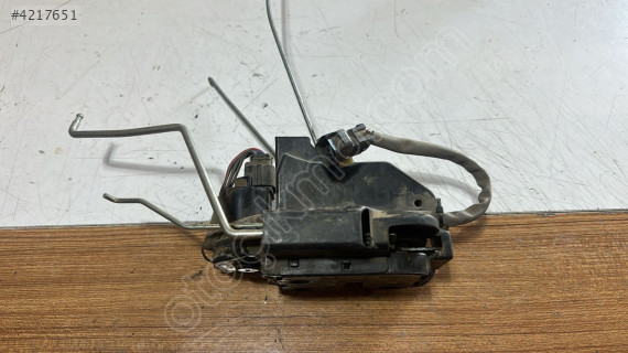 2006-2010 HYUNDAİ GETZ SAĞ ÖN KAPI KİLİDİ ORJ ÇIKMA