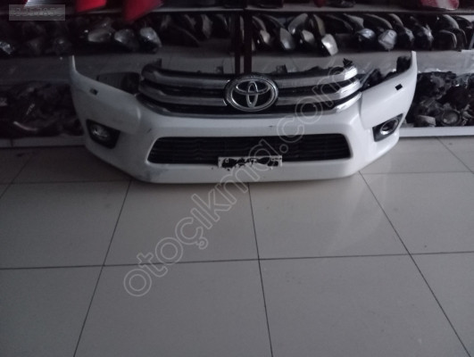 2014 2018 Toyota Hilux ön tampon