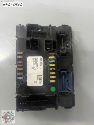 00521709650 116RA-000791 JEEP RENEGADE FİAT 500X SİGORTA KUTUSU