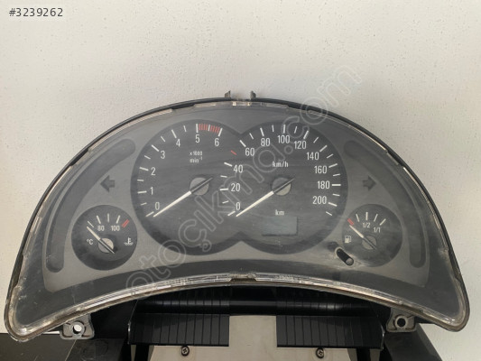 Opel corsa c gösterge paneli