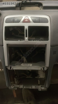 Peugeot 307 torpido orta çerçeve orijinal