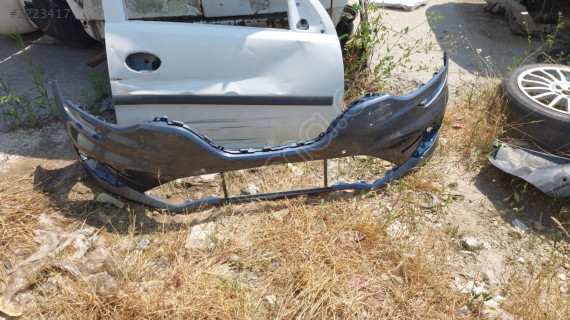 RENAULT CLİO 5 ORJİNAL ÇIKMA TAMPON