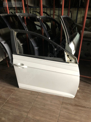 ÇIKMA VOLKSWAGEN POLO SAĞ ÖN KAPI