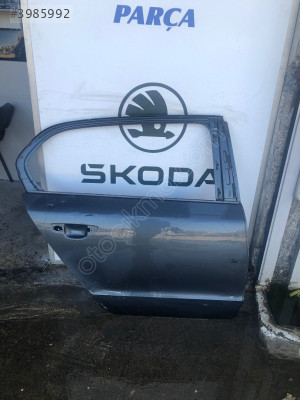 ÇIKMA SKODA SUPERB SAĞ ARKA KAPI