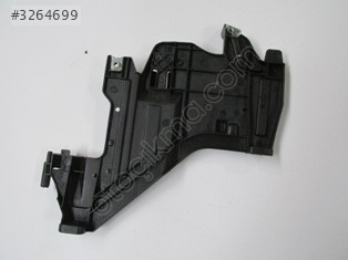 AUDI A4- 08/12; FAR ALT BAĞLANTI BRAKETİ SAĞ (FAR ALT TAŞIYIC
