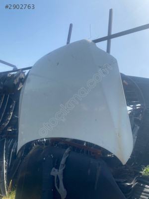 AUDİ Q7 motor kaputu
