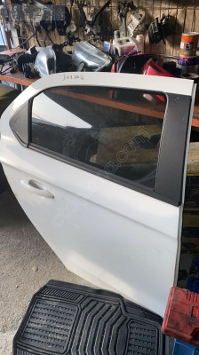PEUGEOT 301 SAĞ ARKA KAPI GÜÇMANLAR