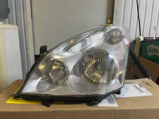 TOYOTA VERSO SOL FAR ORJİNAL SIFIR