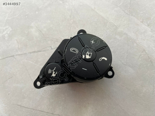 Orjinal Mercedes W204 C Serisi Direksiyon Düğmesi A2048210051