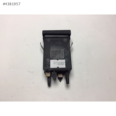 Volkswagen Polo Arka Cam Isıtma Anahtarı 6K0959561B 6B0919211A