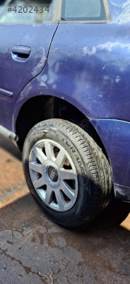 AUDİ A3 2000 MODEL SOL ÇAMURLUK