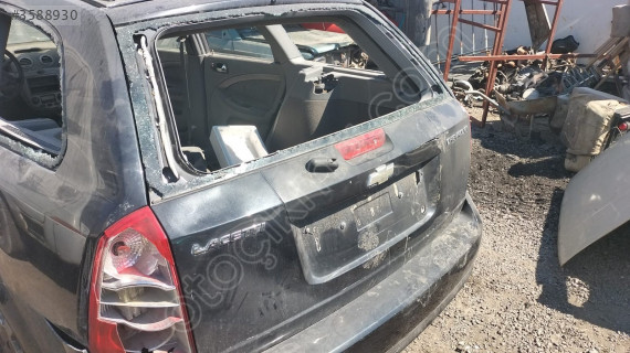 Chevrolet lacetti station wagon bagaj kapağı