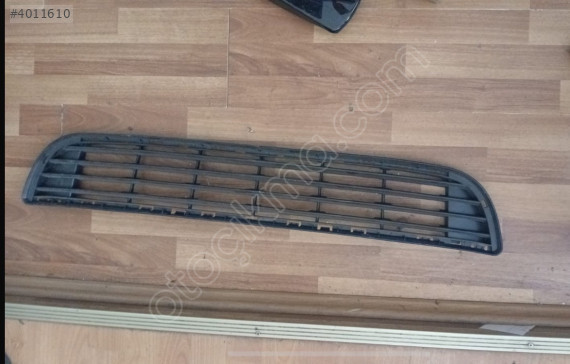 9681519877 Peugeot Partner 2008 2012 ön tamponu alt ızgarası