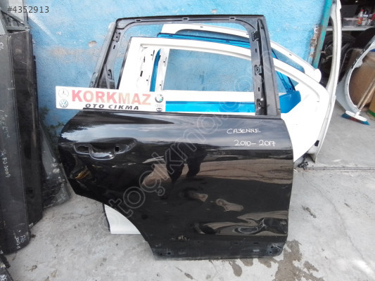 PORSCHE CAYENNE SAĞ ARKA KAPI 2010-2017