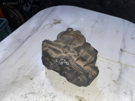 BMW F30 GAZ KELEBEĞİ