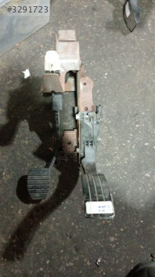 CLİO 4 PEDAL TAKIMI