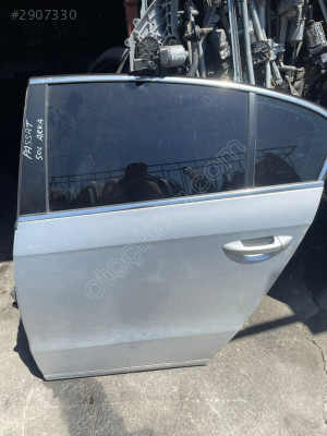 VOLKSWAGEN PASSAT SOL ARKA KAPI
