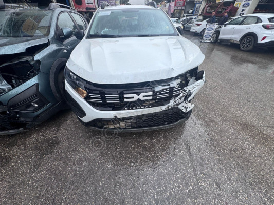 Dacia Jogger Çıkma Sol Ön Kapı Beyaz Renk Komple