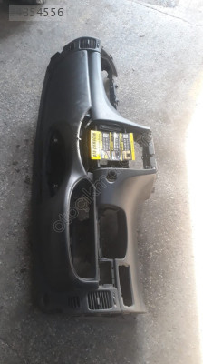 RENAULT LAGUNA GÖĞÜSLÜK