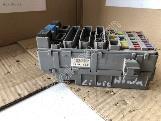 HONDA CİVİC FD6 SİGORTA KUTUSU