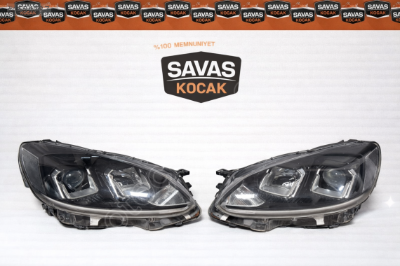 2023 Ford Kuga Orijinal Çıkma Ön Far