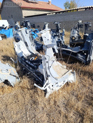 Skoda Super b sağ sol ön podya şase