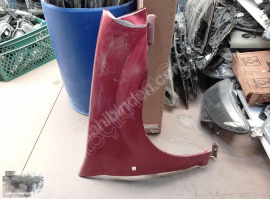 DACİA LOGAN SAĞ ÖN ÇAMURLUK ORİJİNAL ÇIKMA