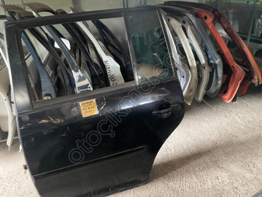VOLKSWAGEN TOURAN SOL ARKA KAPI DIŞ AÇMA KOLU ORJİNAL ÇIKMA