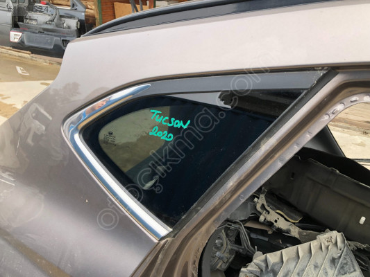 HYUNDAİ TUCSON 2018-2020 SAĞ ARKA KELEBEK CAM ORJINAL SÖKME