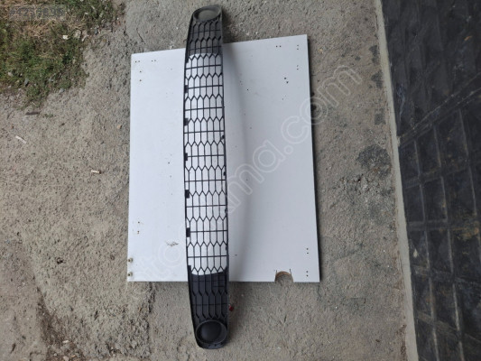 Renault Symbol ön tampon ızgara