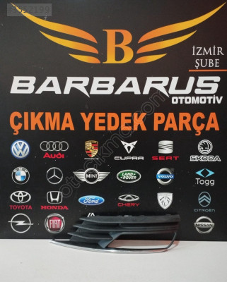 AUDI A3 SEDAN SAĞ SİS KAPAĞI 8V5807681A
