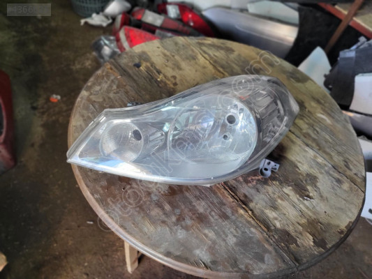 Renault clio symbol talia sol ön far