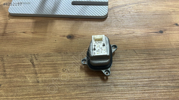 SEAT İBİZA SAĞ FAR KÖŞE LED BEYNİ ORJİNAL