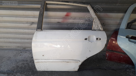 KŞİA CERATO ORJİNAL ÇIKMA SOL ARKA KAPI