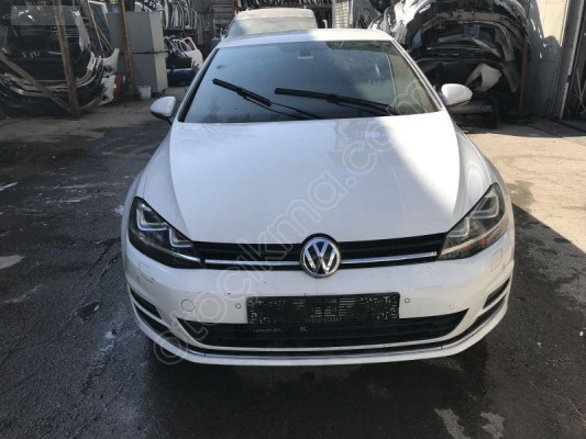 VOLKSWAGEN GOLF 2013 2017 ÇAMURLUK ÖN SAĞ SÖKME 5G0821106