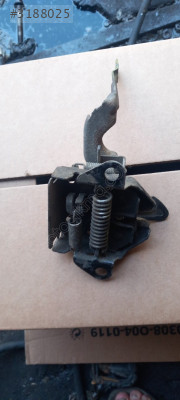 Mazda 323 practica kaput kilidi
