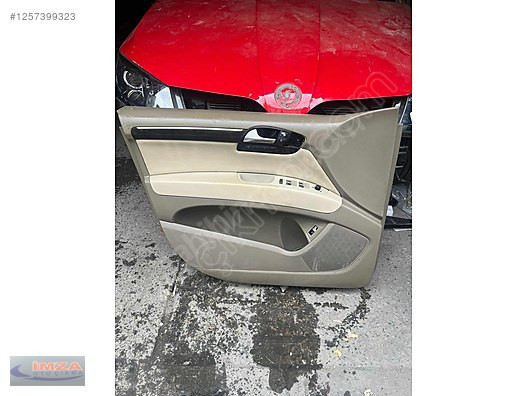 AUDI Q7 SOL ÖN KAPI DÖŞEMESİ